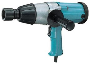 Ударный гайковерт Makita 6906