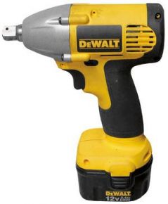 Ударный гайковерт DeWalt DW 053 К2